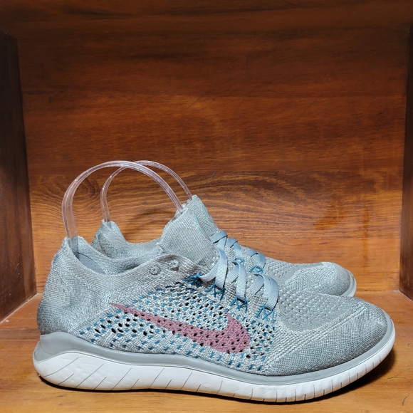 Nike Shoes - Nike Free RN Flyknit Althelic Sneaker 8.5